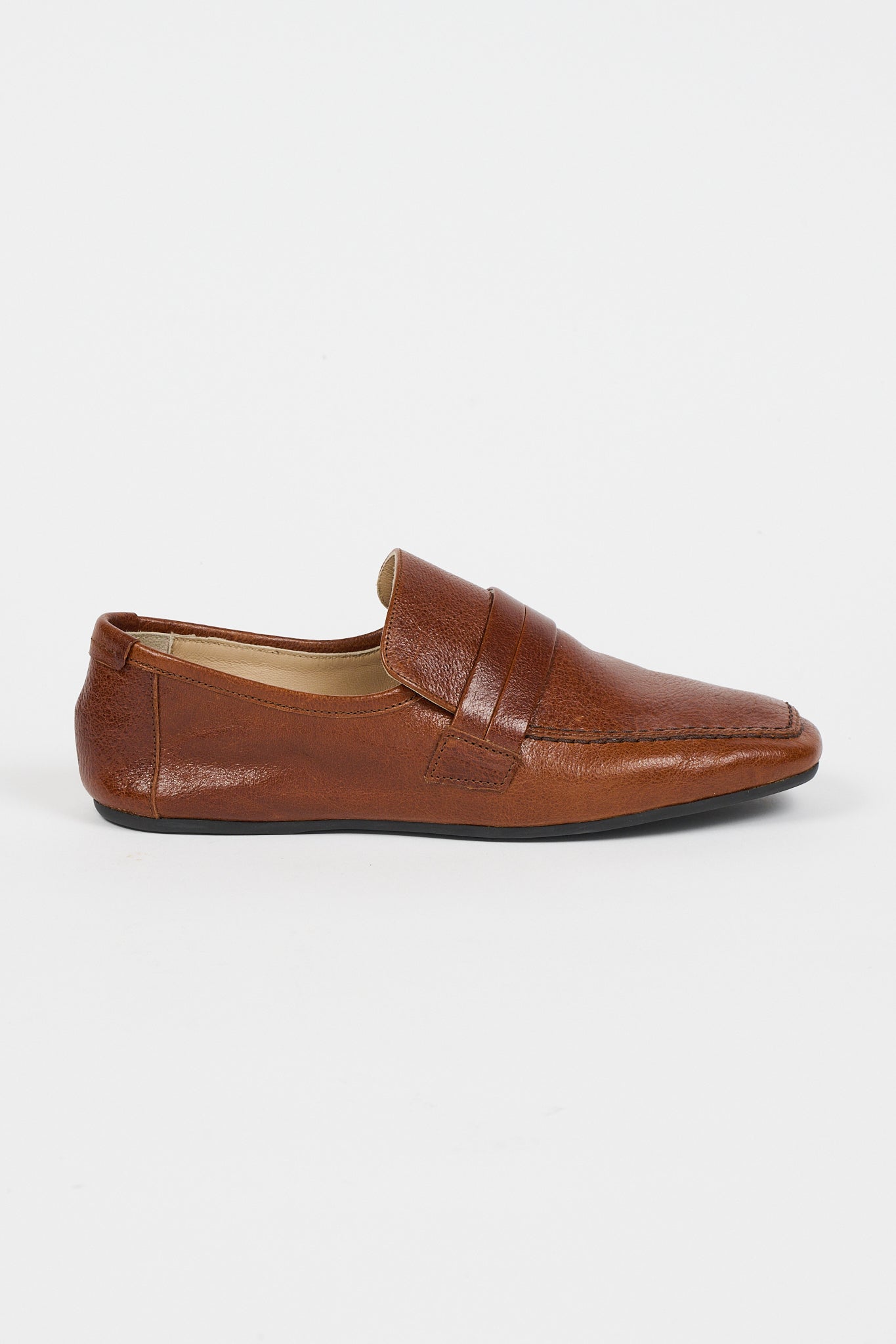 The George Slipper in Cuoio