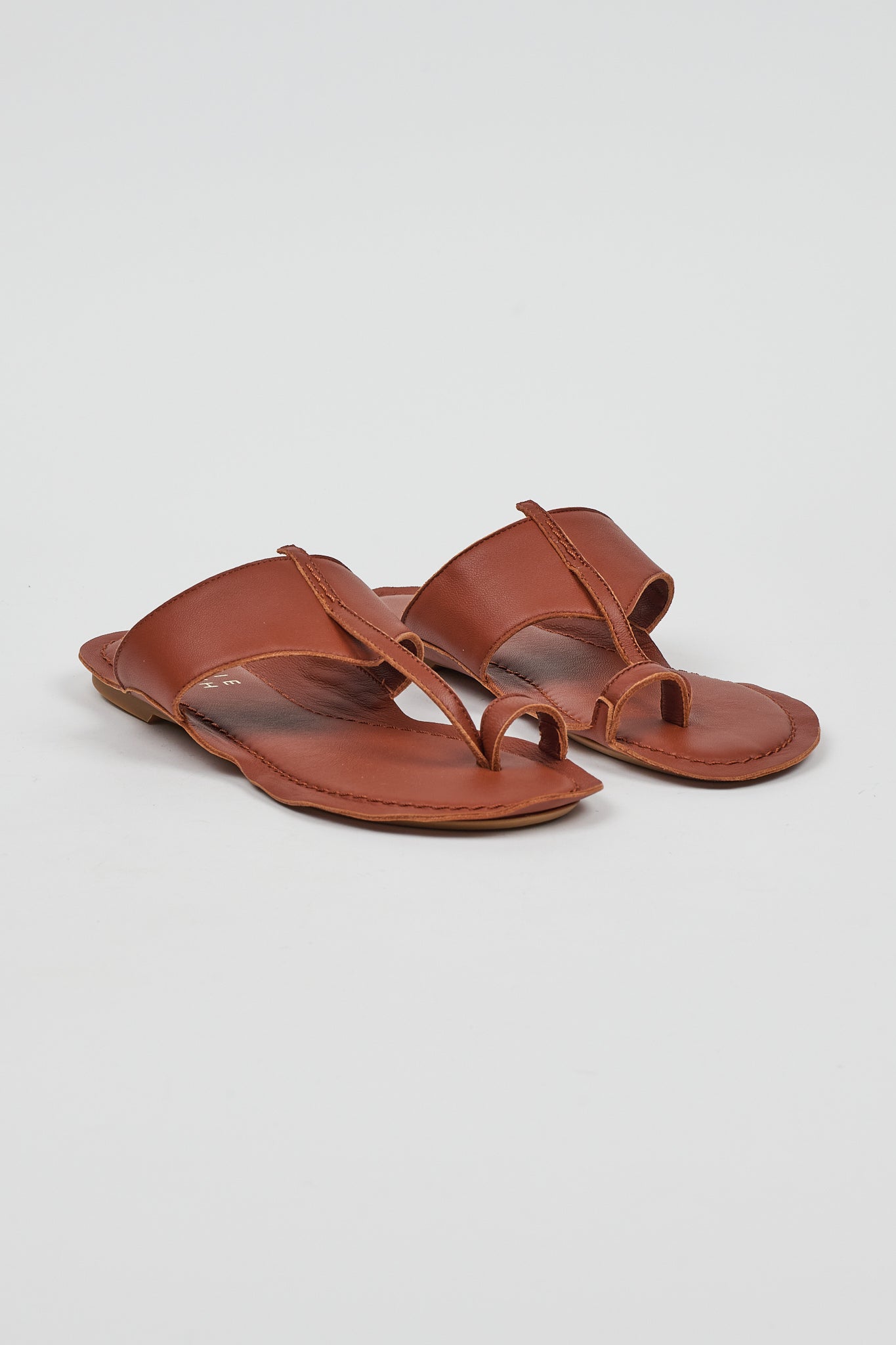 The Toe Thong in Cognac