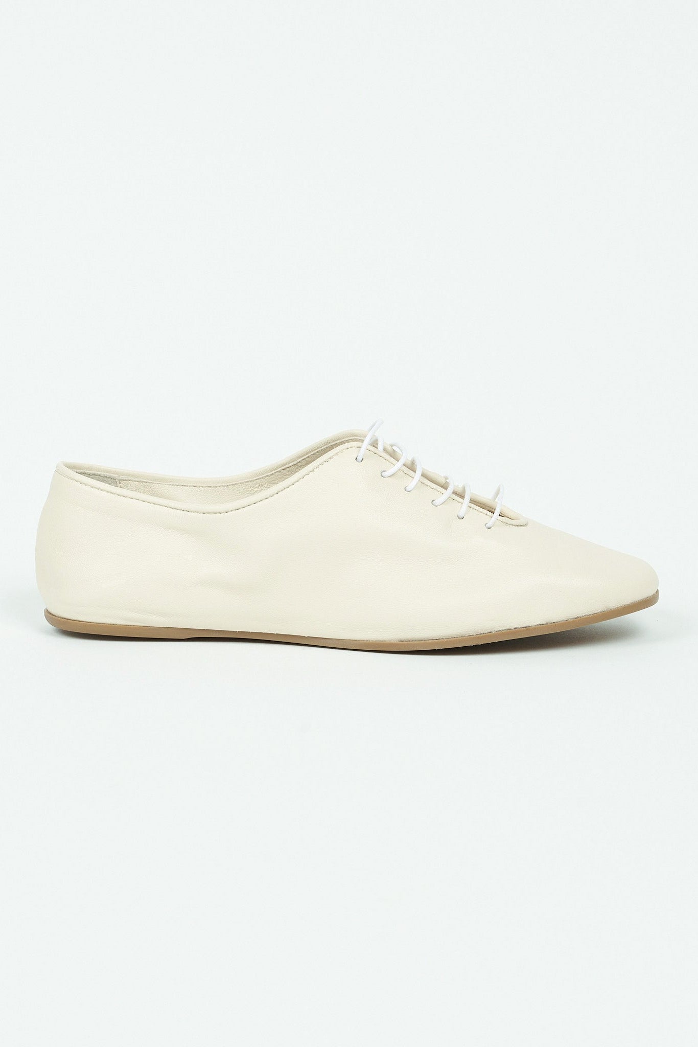 The Jazz Slipper in Latte