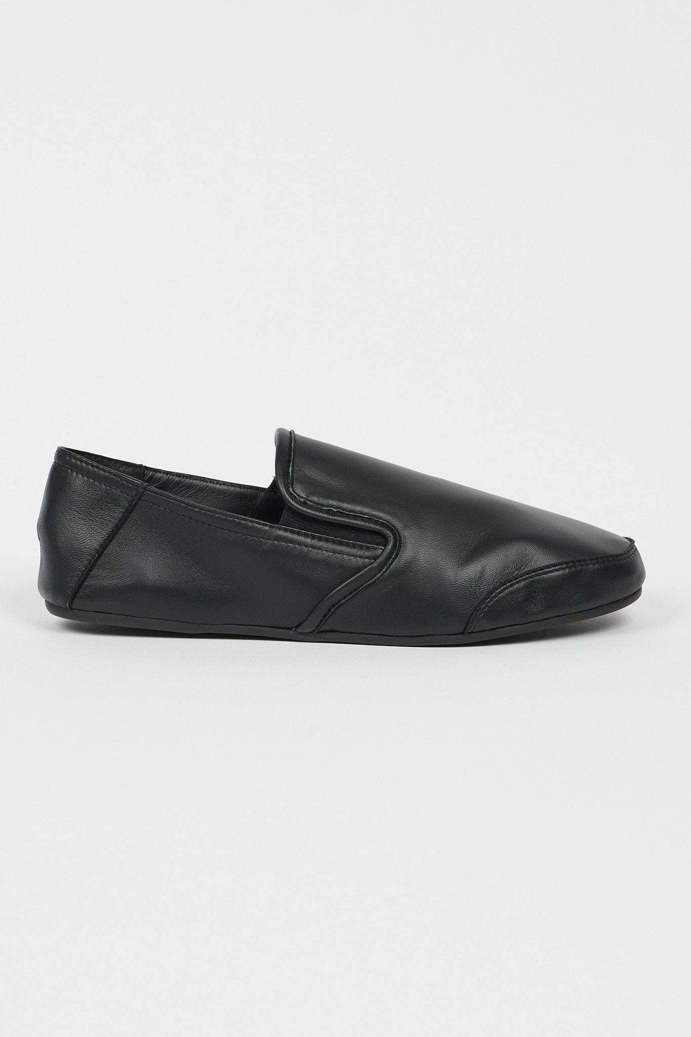 The Wushu Slipper in Black