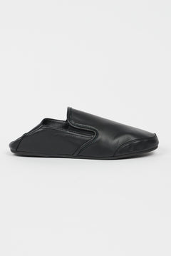 The Wushu Slipper in Black