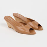 The Kit Slide in Camel