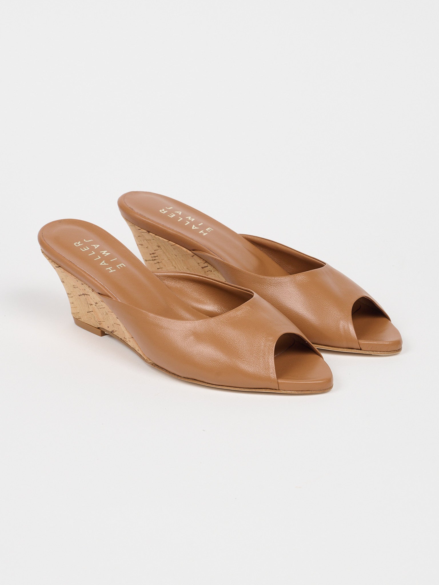 The Kit Slide in Camel