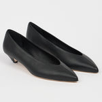 The Trap Pump in Black