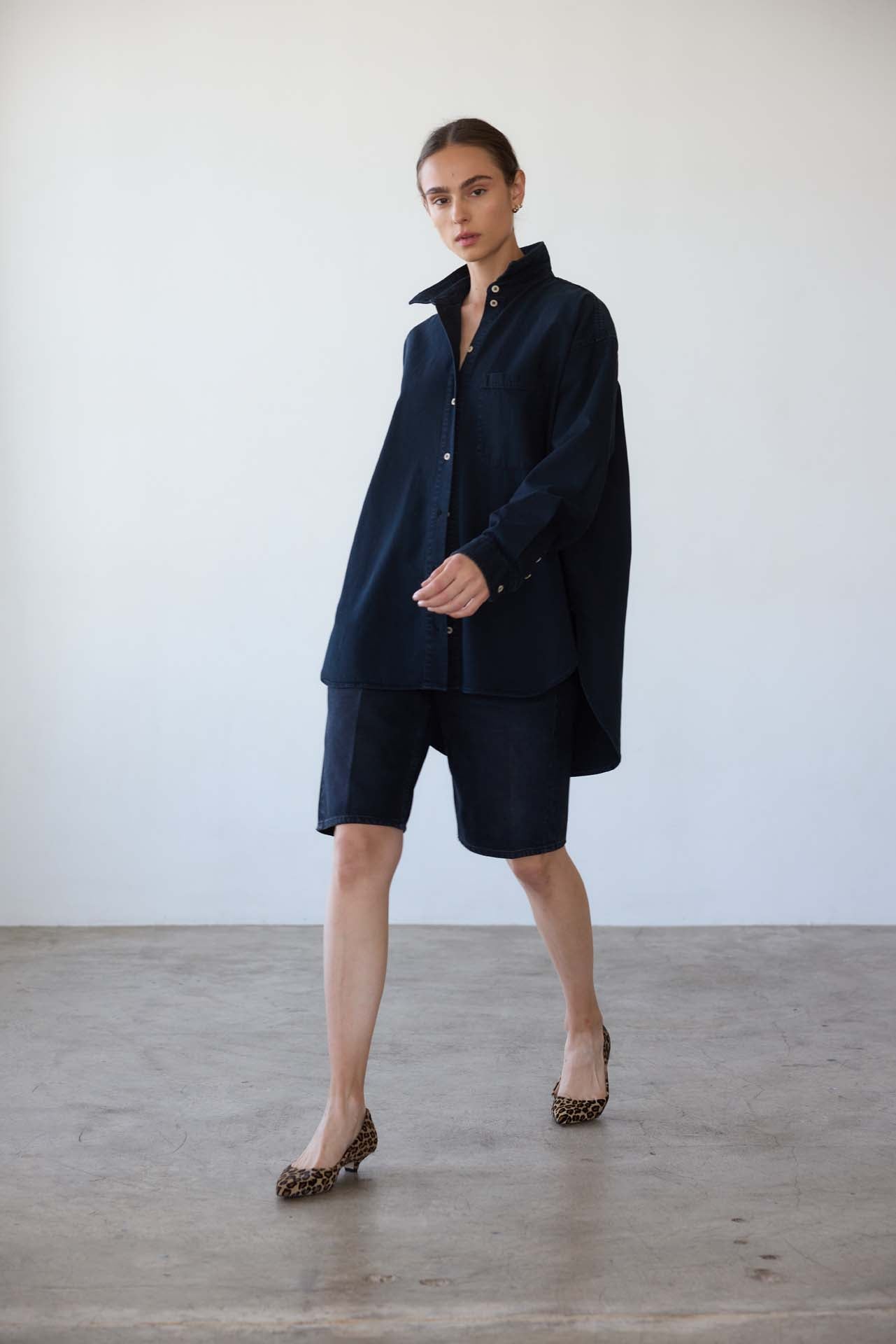 The Essential Shirt in Vintage Black