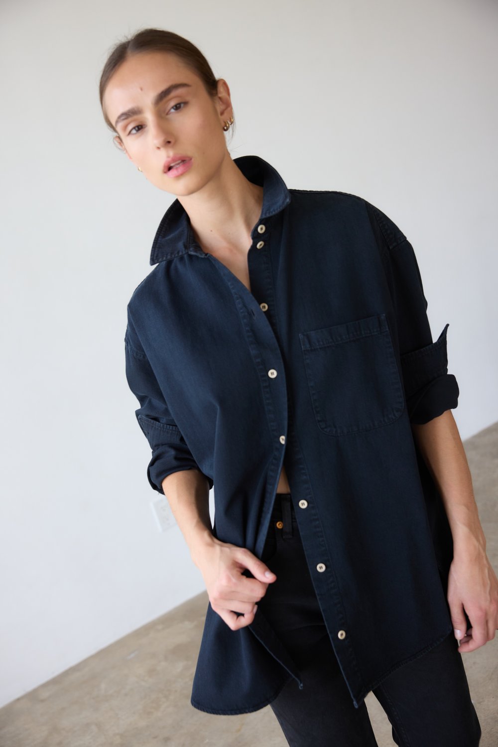 The Essential Shirt in Vintage Black