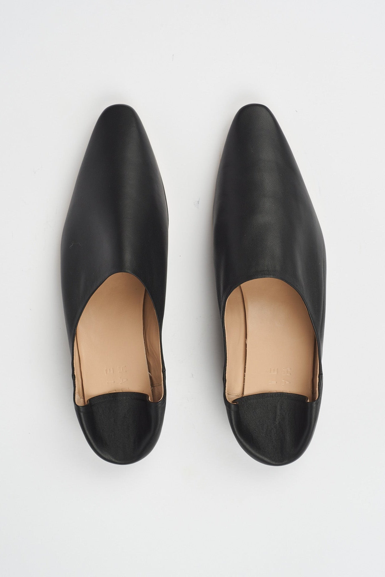 The Mule in Black - Jamie Haller