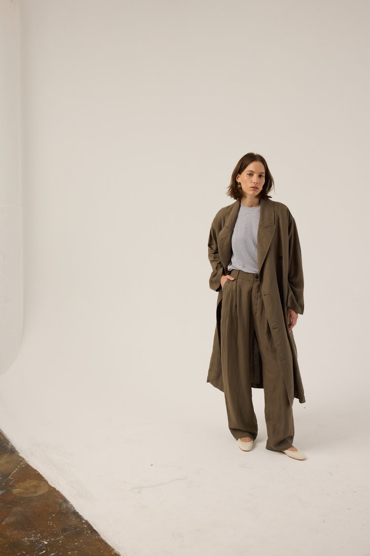 The Linen Baggy Trench Coat in Khaki