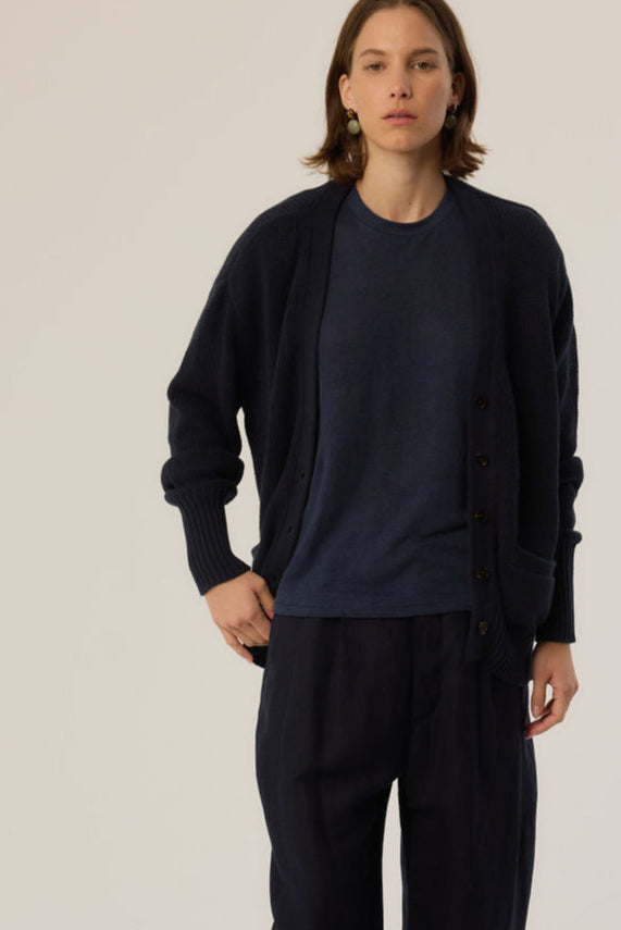 The Welt Pocket Cardigan in Navy