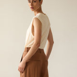 The Muscle Tee Linen in Ecru