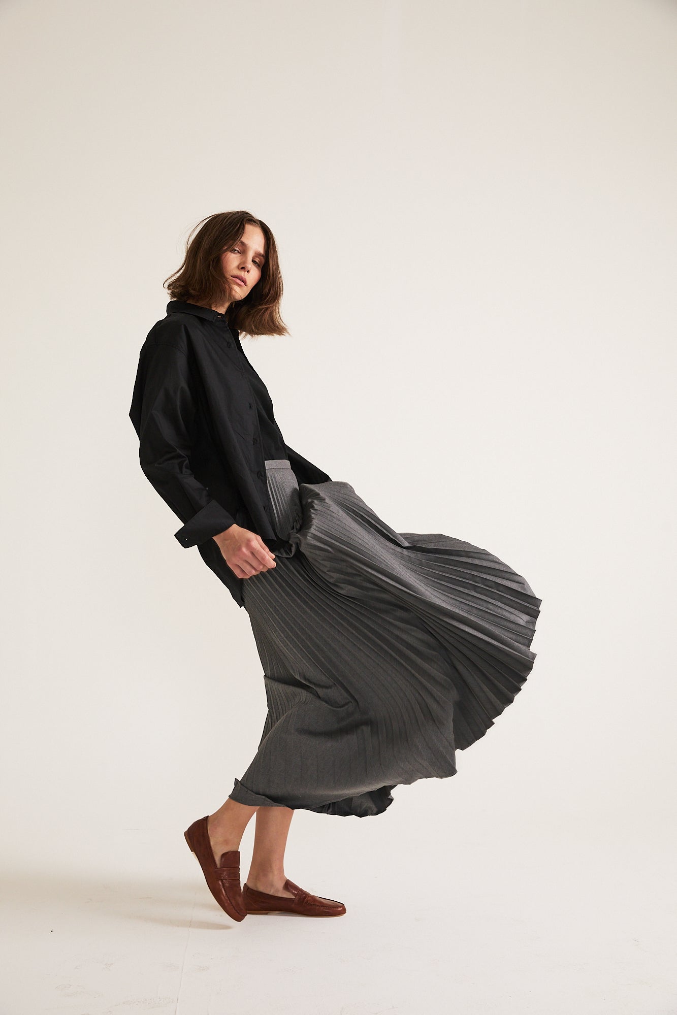 The Accordion Skirt in Oxford Grey 