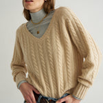 The Cable V Fave in Creme