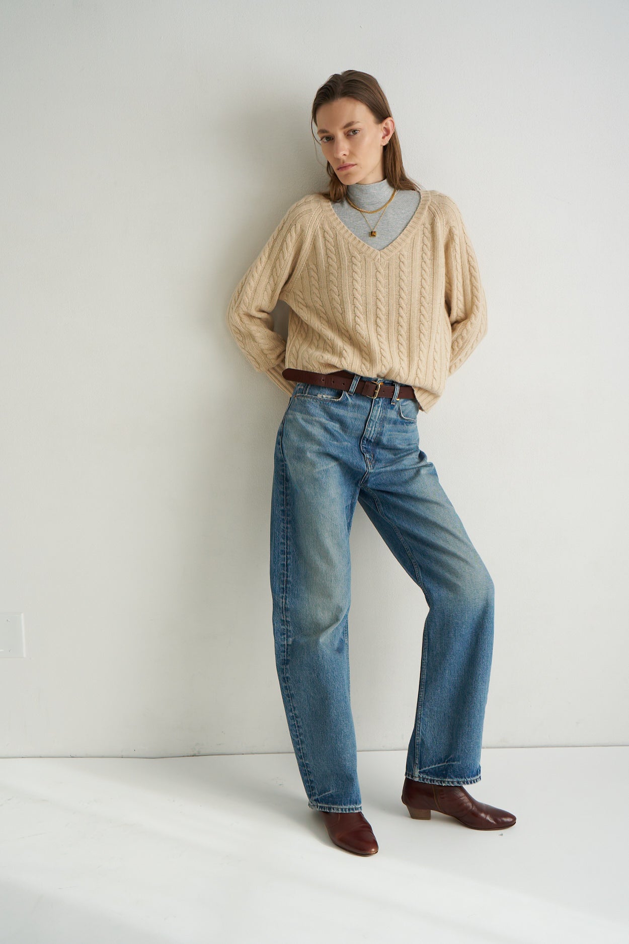 The Cable V Fave in Creme