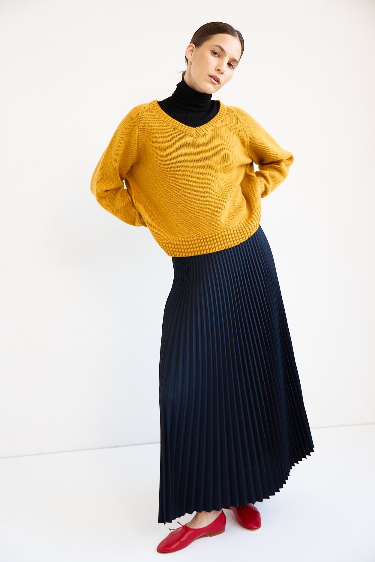 The Accordion Skirt in Navy