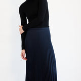 The Rib Turtleneck in Black