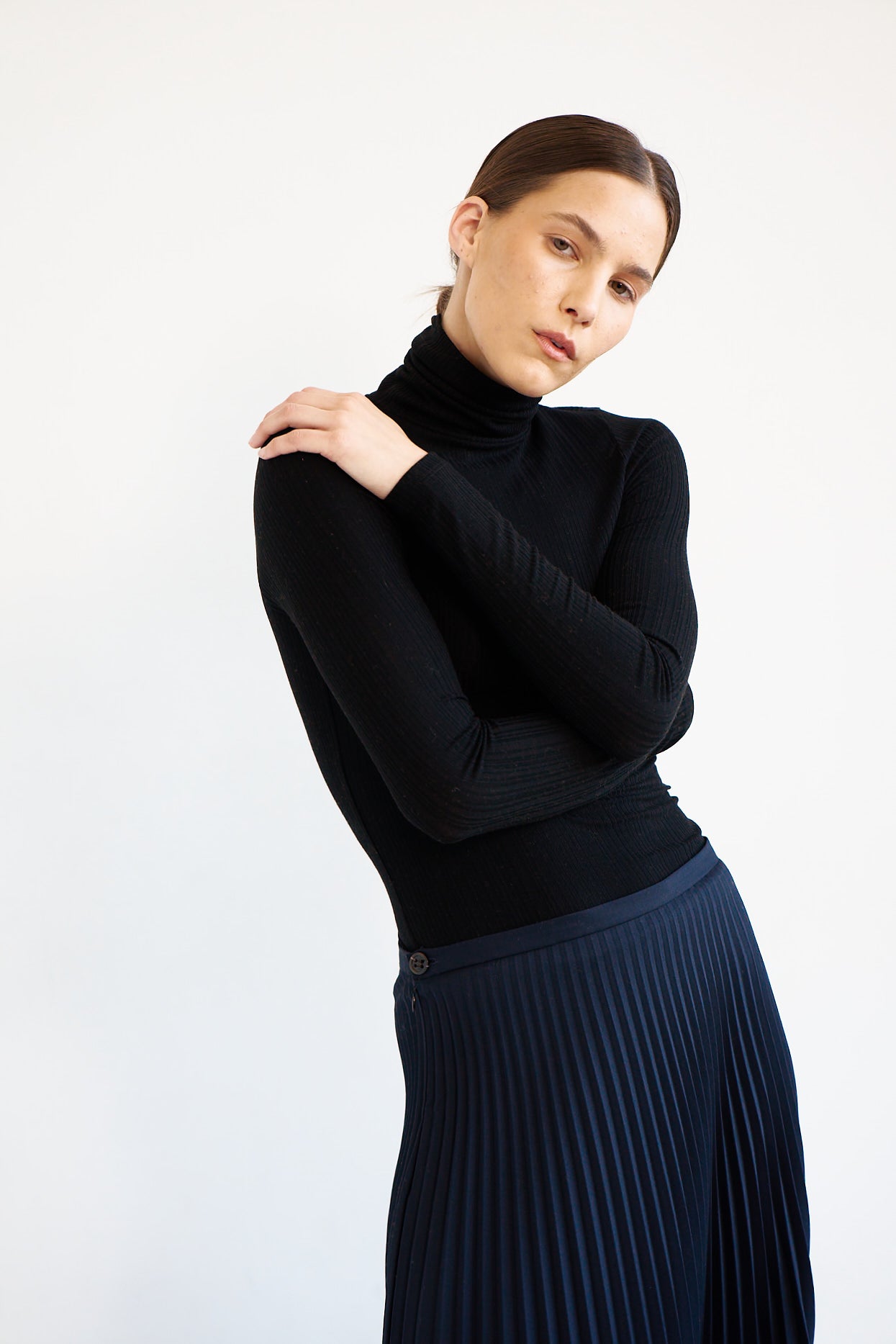 The Rib Turtleneck in Black