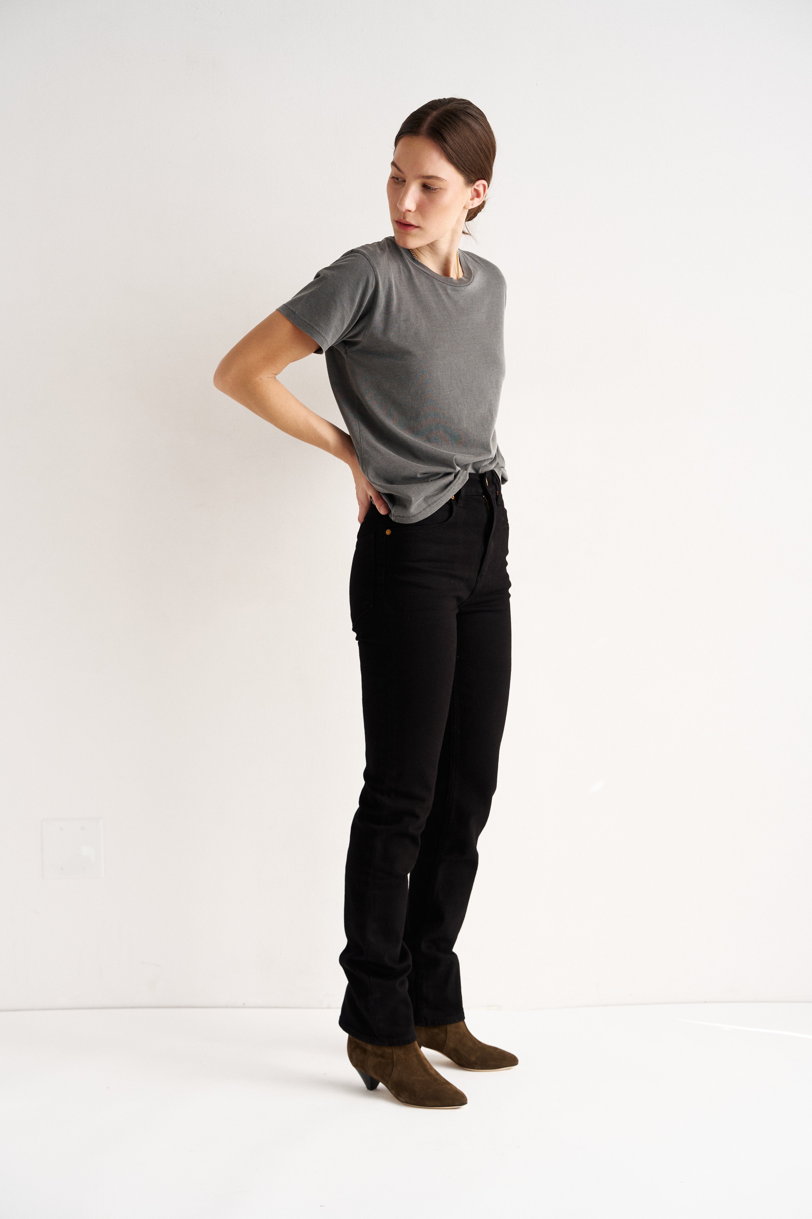 The Slim Stovepipe Jean in Black