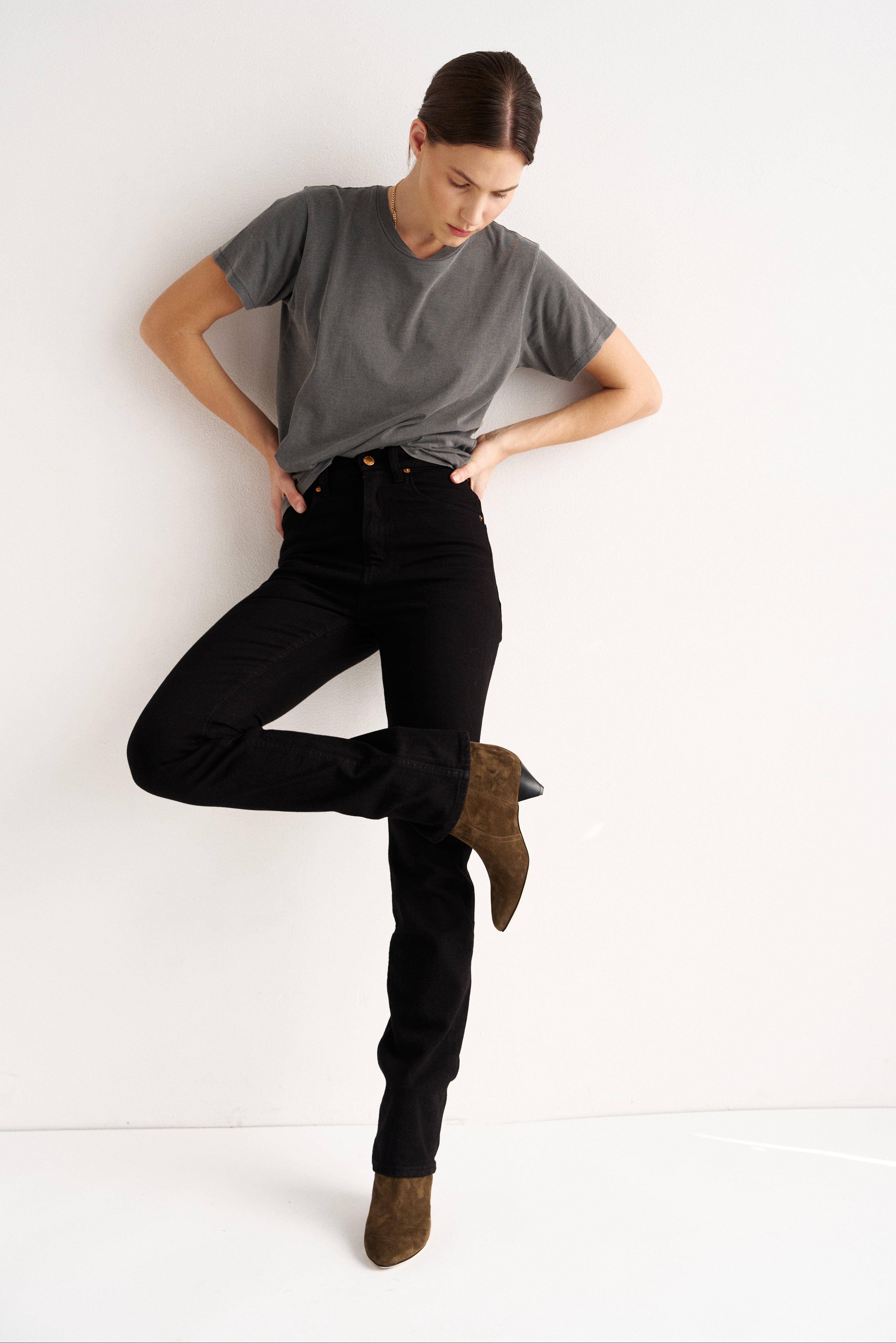 The Slim Stovepipe Jean in Black