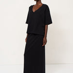 The V Tee in Black