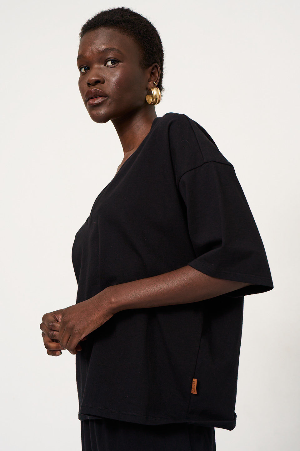 The V Tee in Black