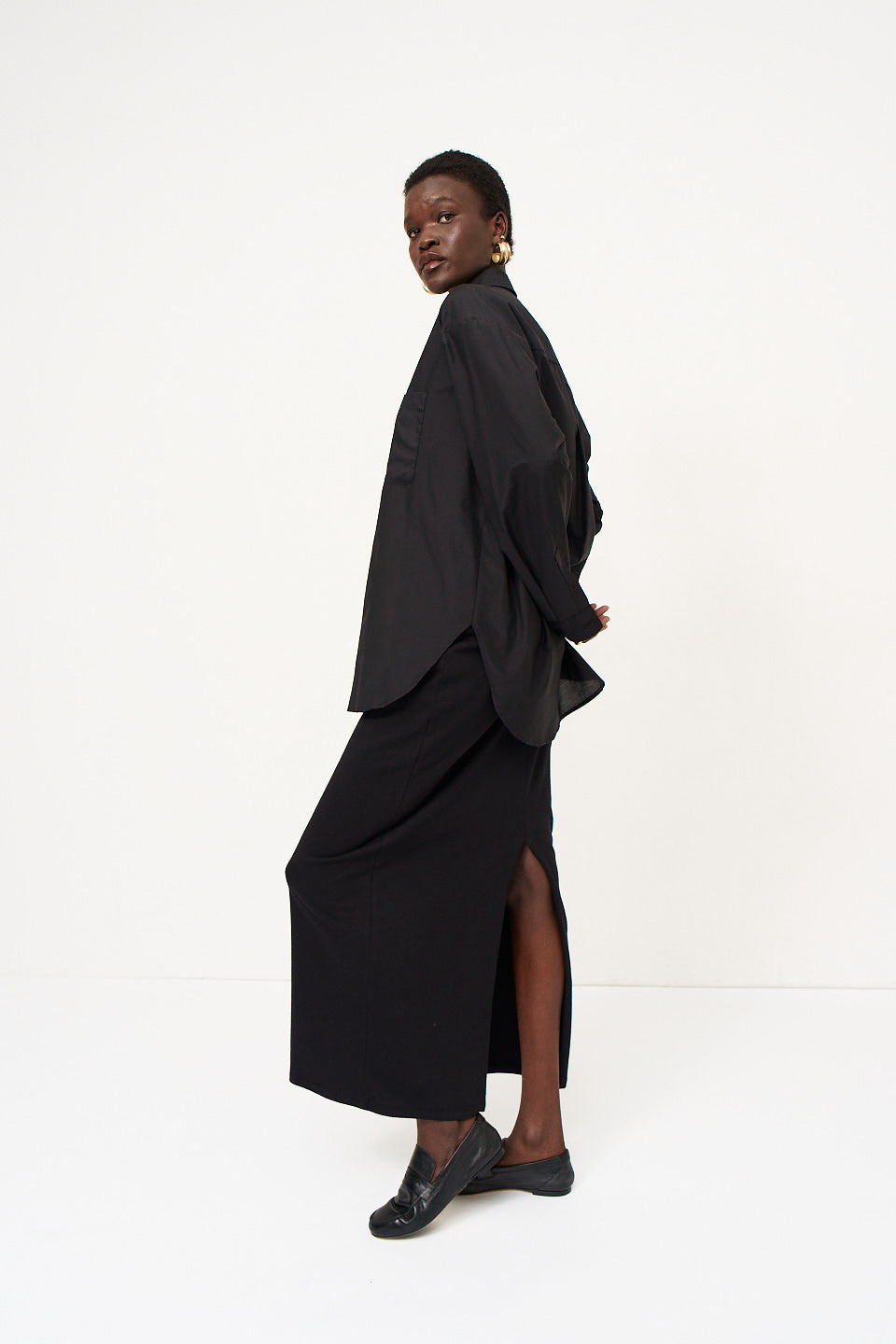 The Column Skirt in Black