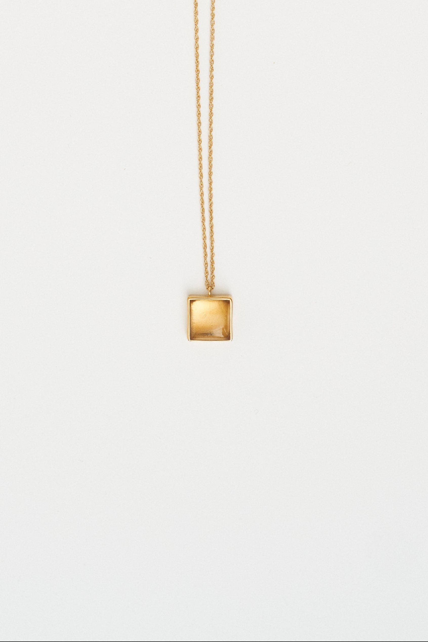 The Gemma Pendant Necklace in Yellow Citrine