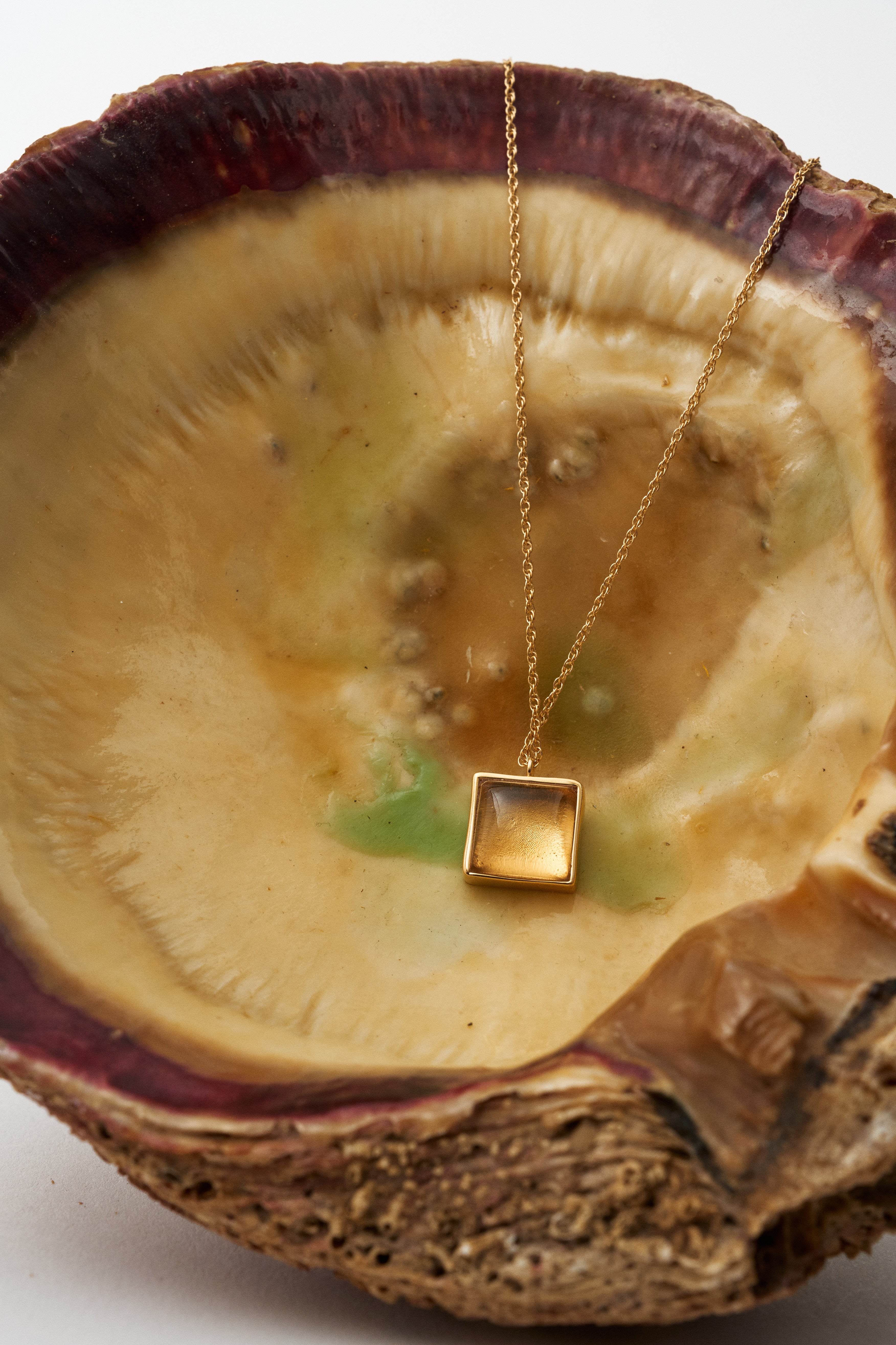 The Gemma Pendant Necklace in Yellow Citrine