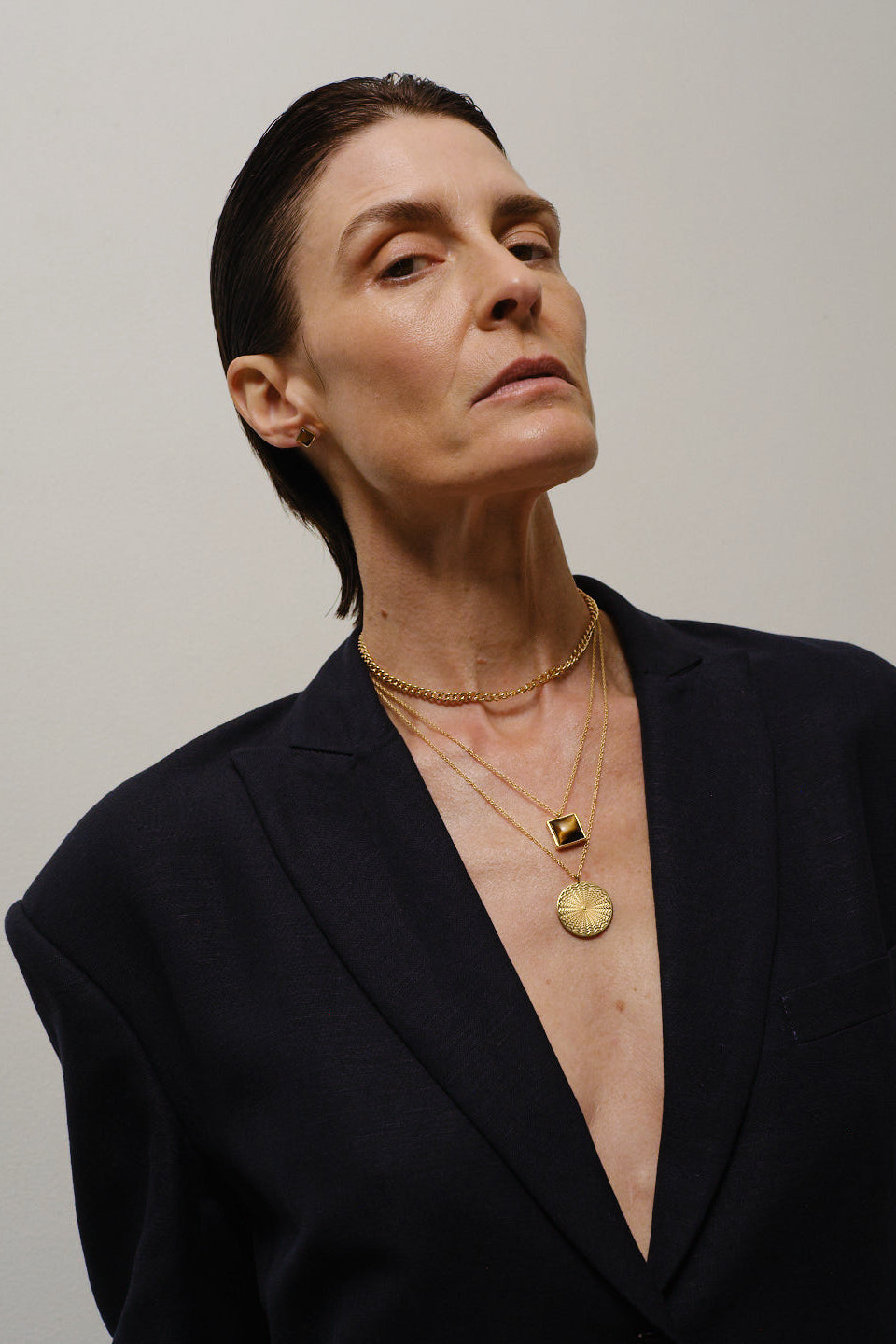 The Cabochon Gem Necklace in Tiger's Eye