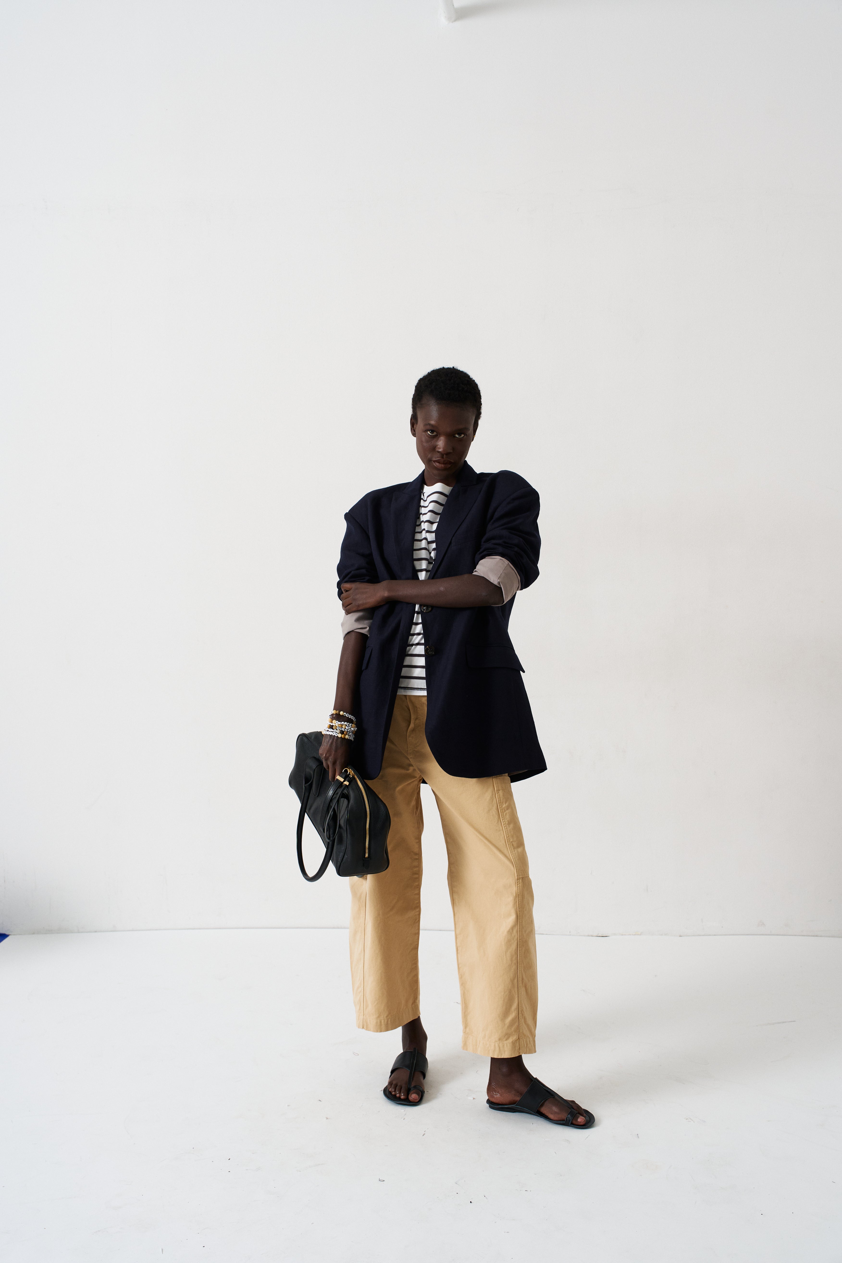 The Linen Oversized Blazer in Navy