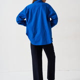The Logo Weekend Shirt in Royal Blue