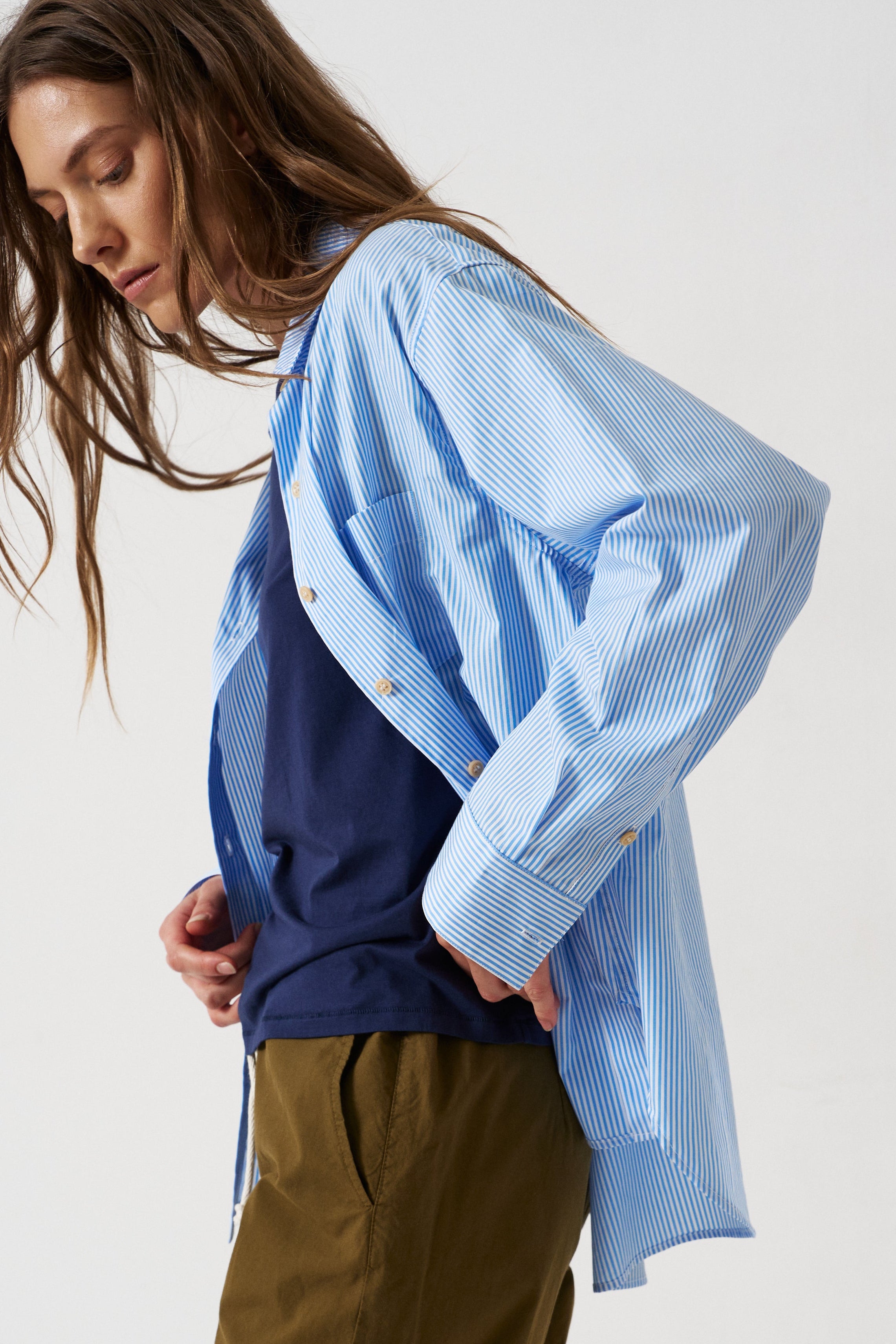 The Weekend Shirt in Teal Stripe