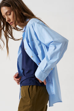 The Weekend Shirt in Teal Stripe