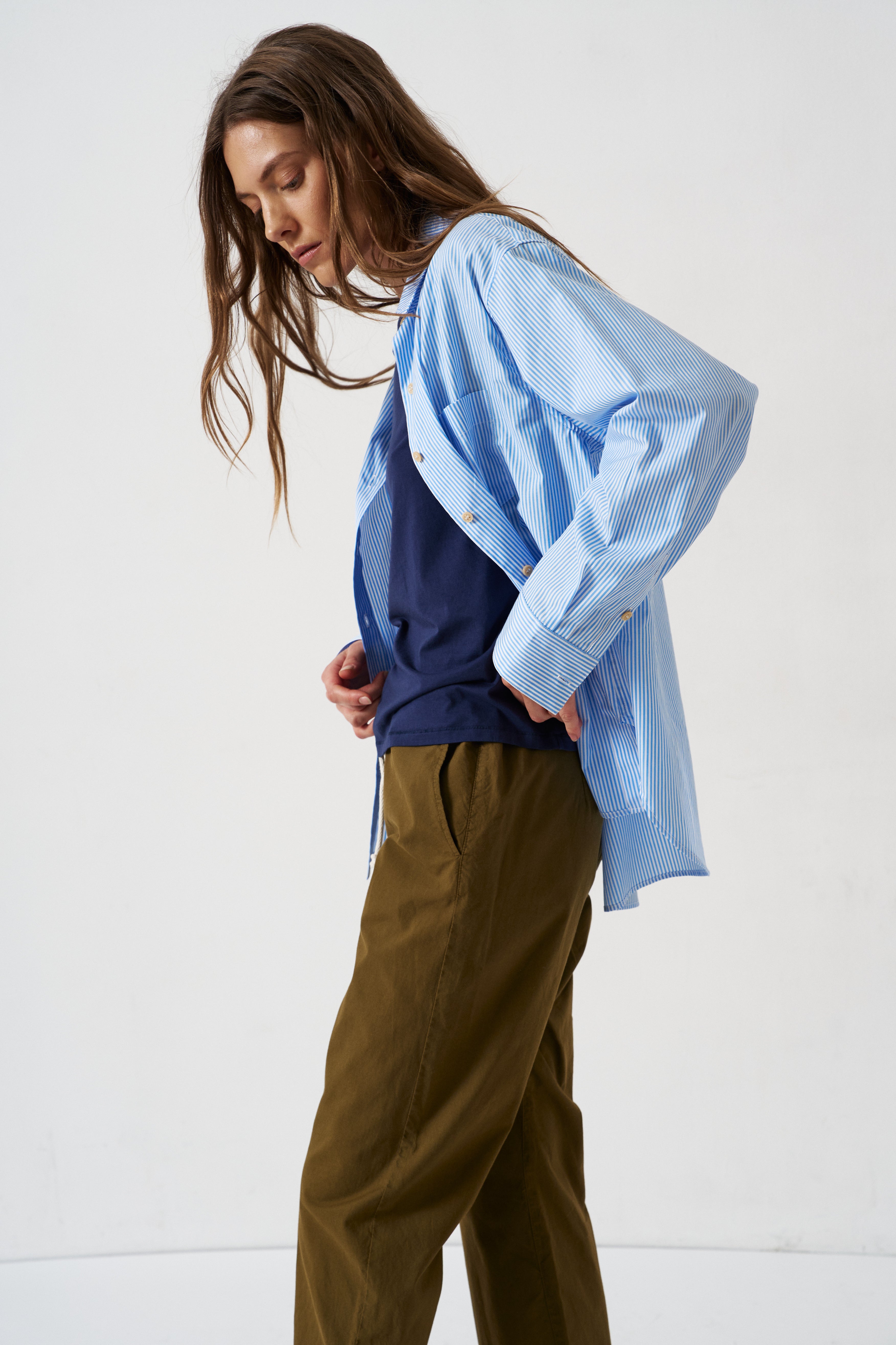 The Weekend Shirt in Teal Stripe
