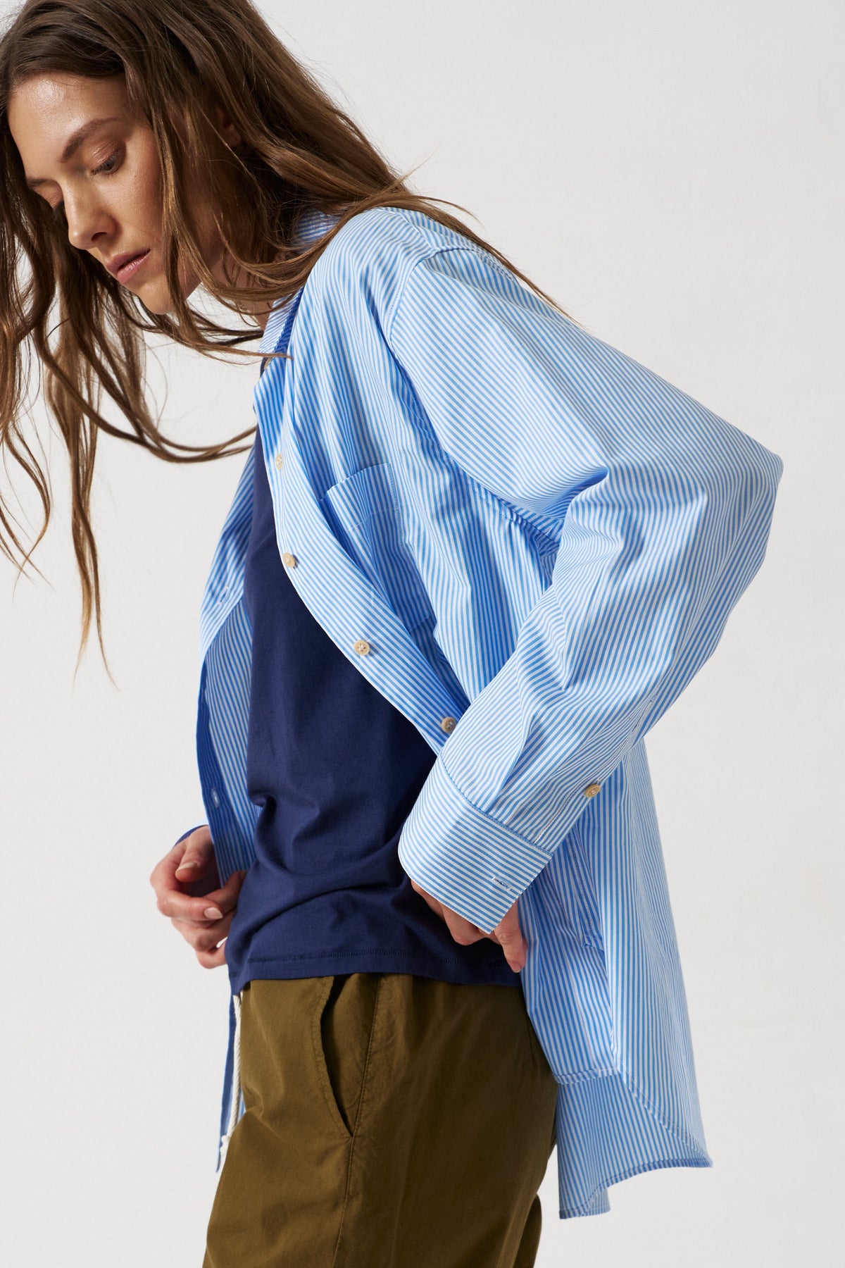 The Weekend Shirt in Teal Stripe