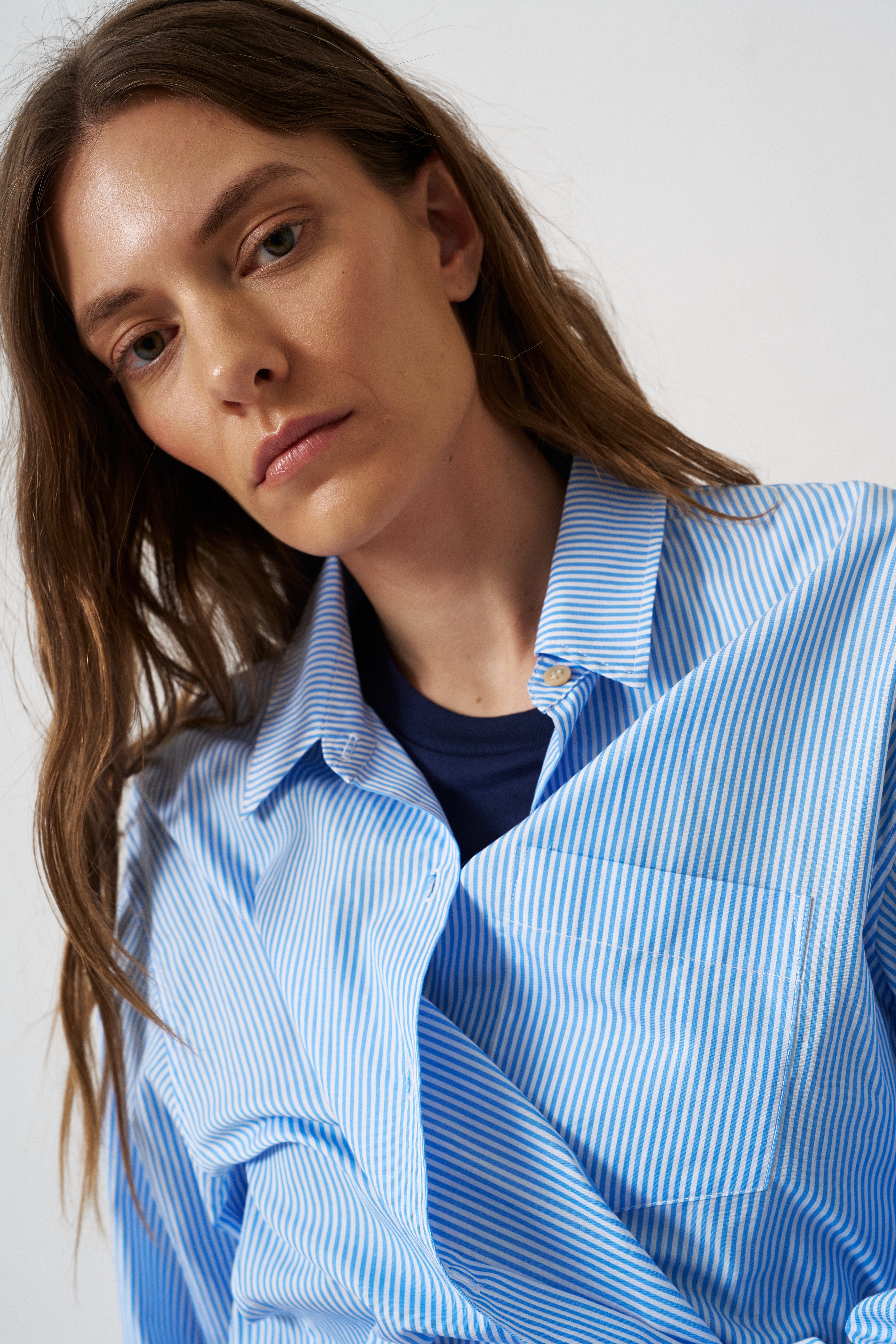 The Weekend Shirt in Teal Stripe