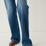 The Chic Straight in Deep Current