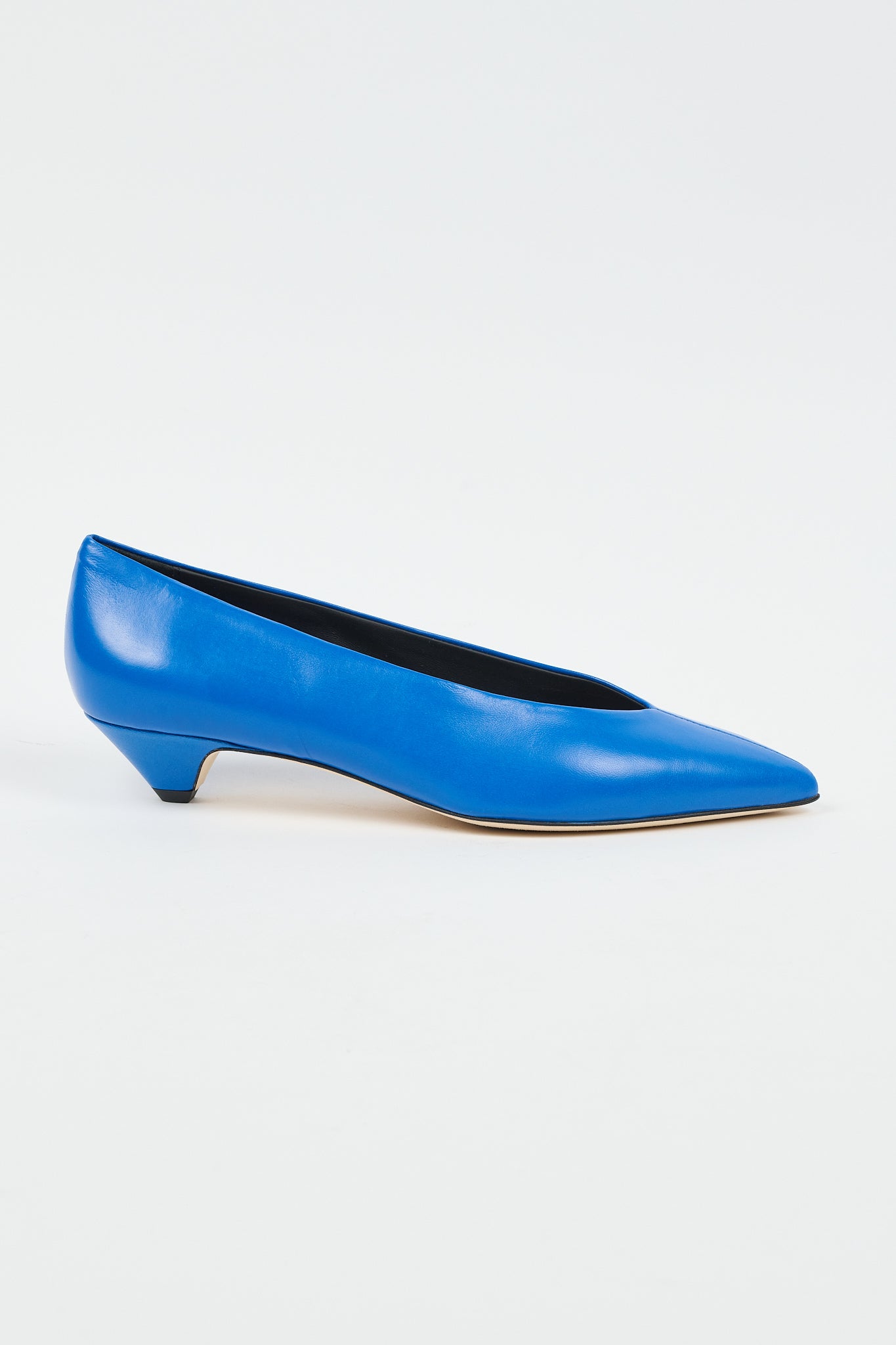 The Trap Pump in Royal Blue