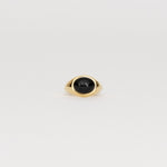 The Francis Oval Signet Ring in Onyx