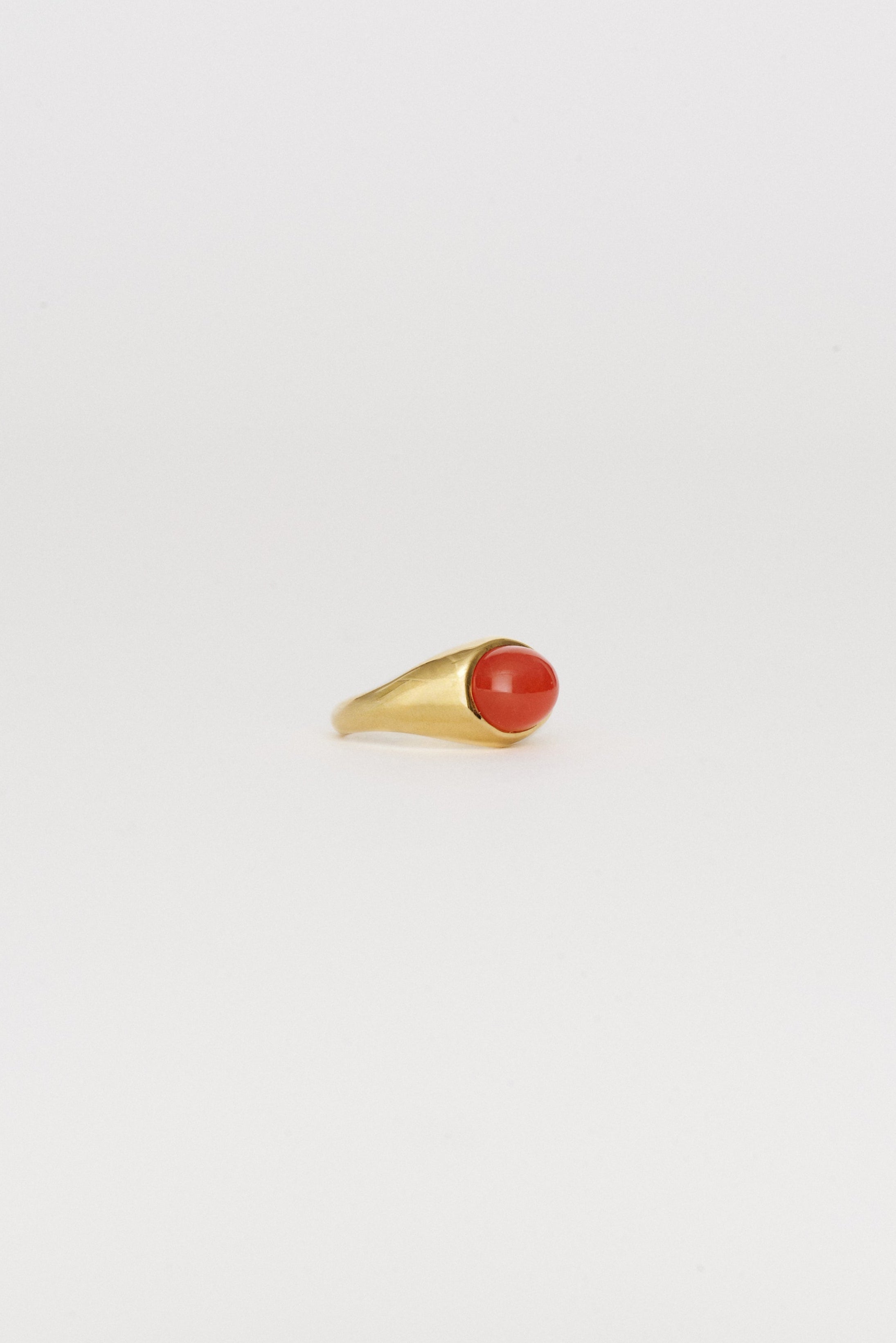 The Francis Oval Signet Ring in Carnelian