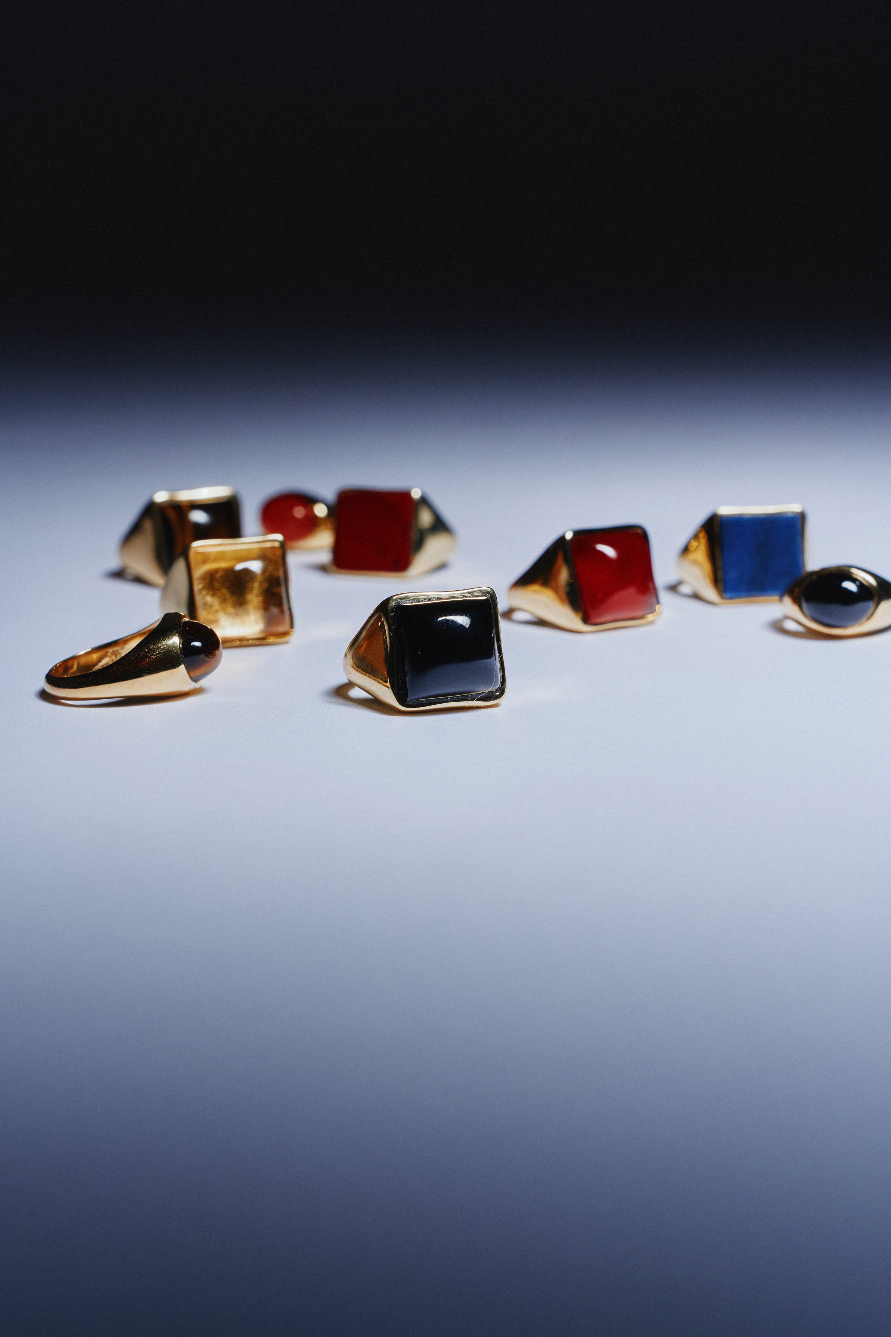 The Francis Oval Signet Ring in Tigers Eye