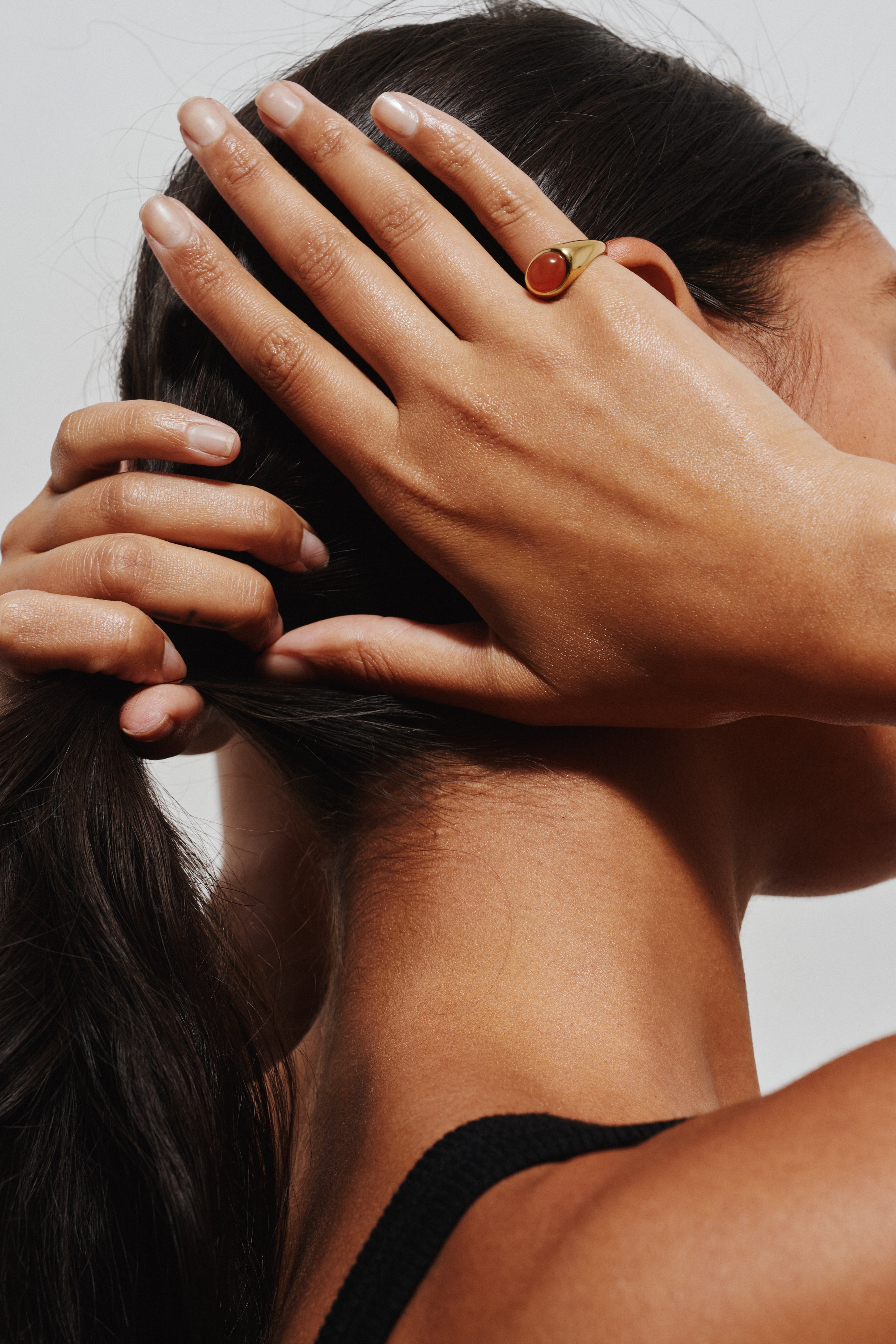 The Francis Oval Signet Ring in Carnelian