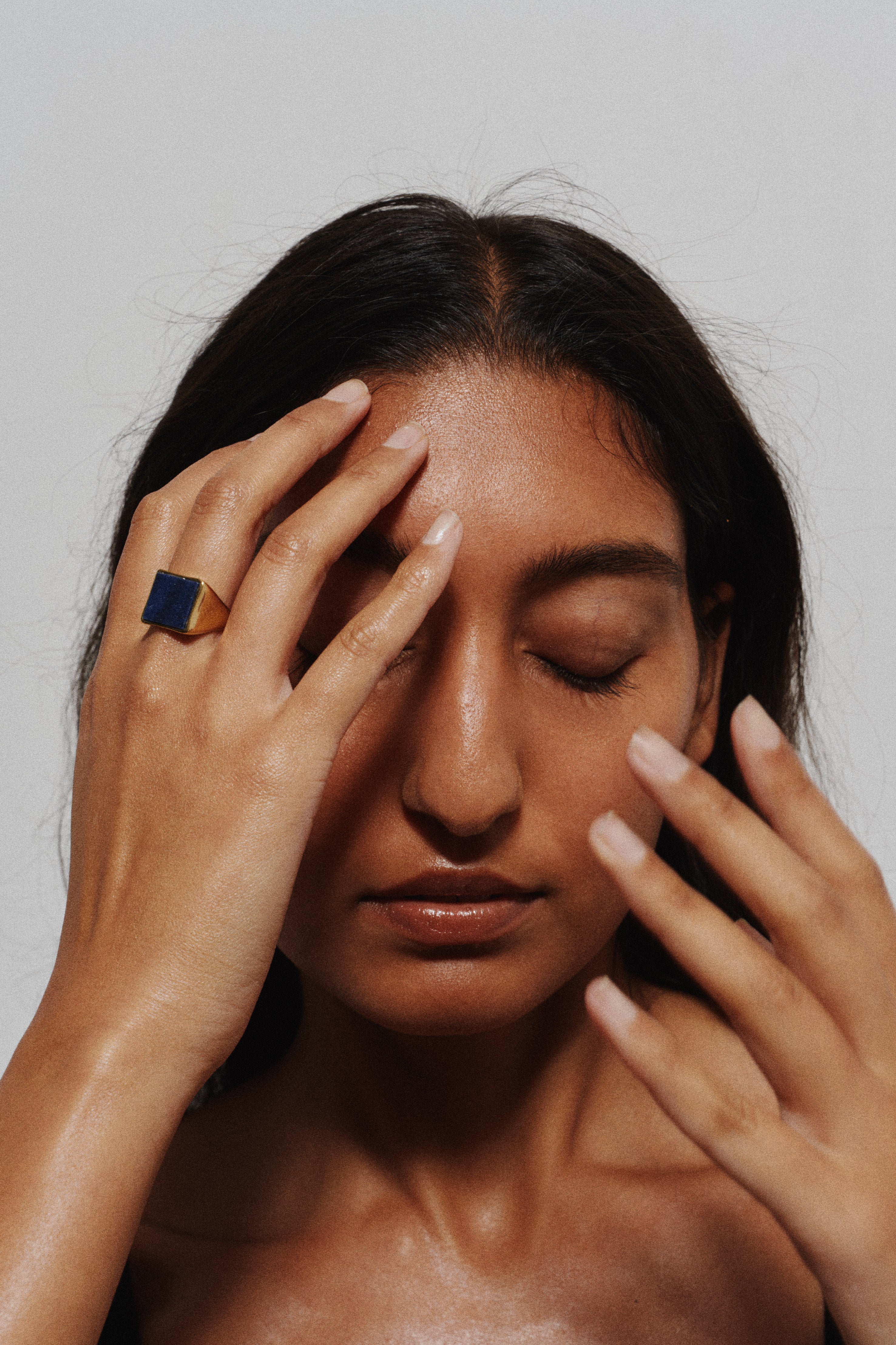 The Nina Flat Signet Ring in Blue Aventurine