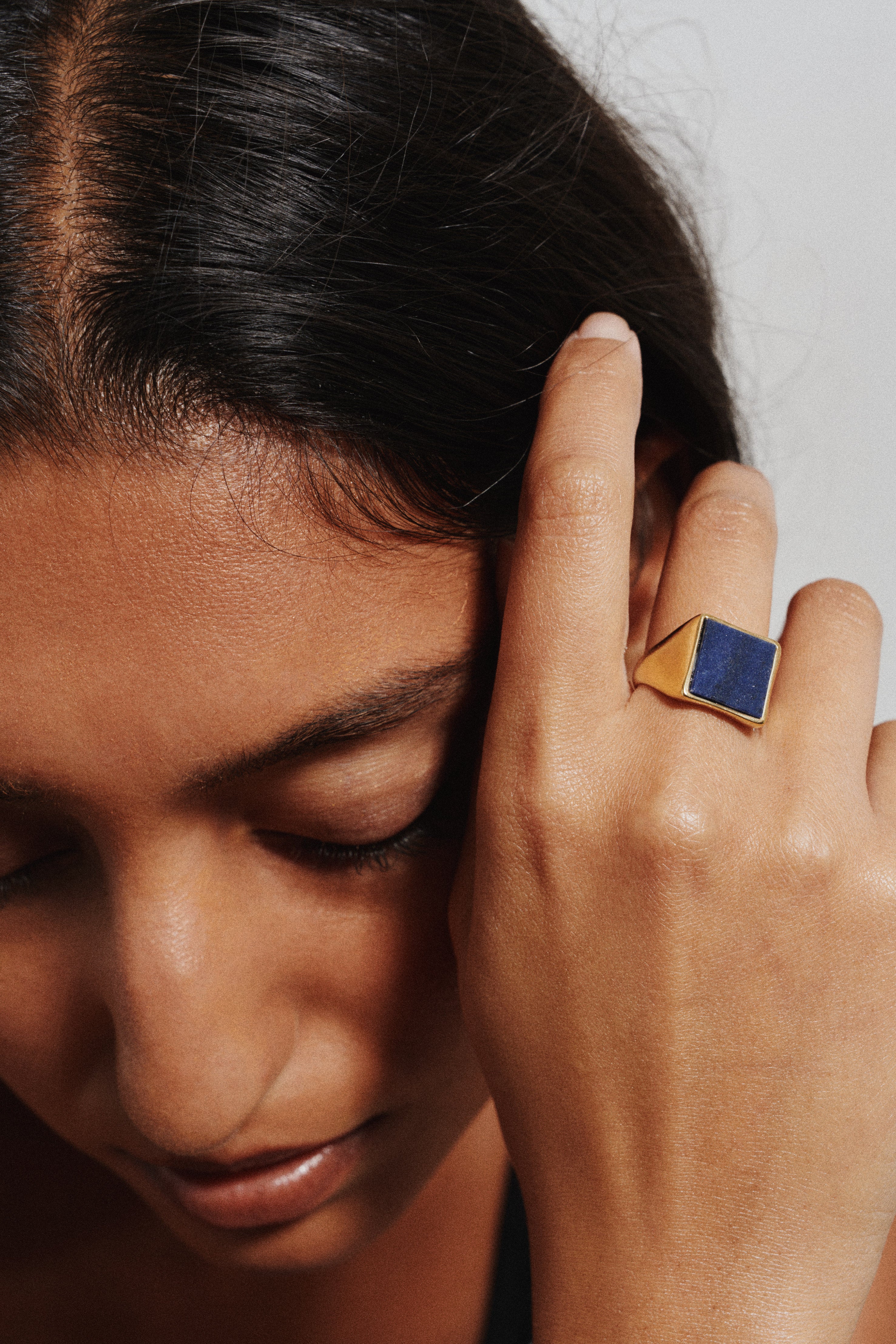 The Nina Flat Signet Ring in Blue Aventurine
