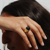 The Luques Square Signet Ring in Onyx