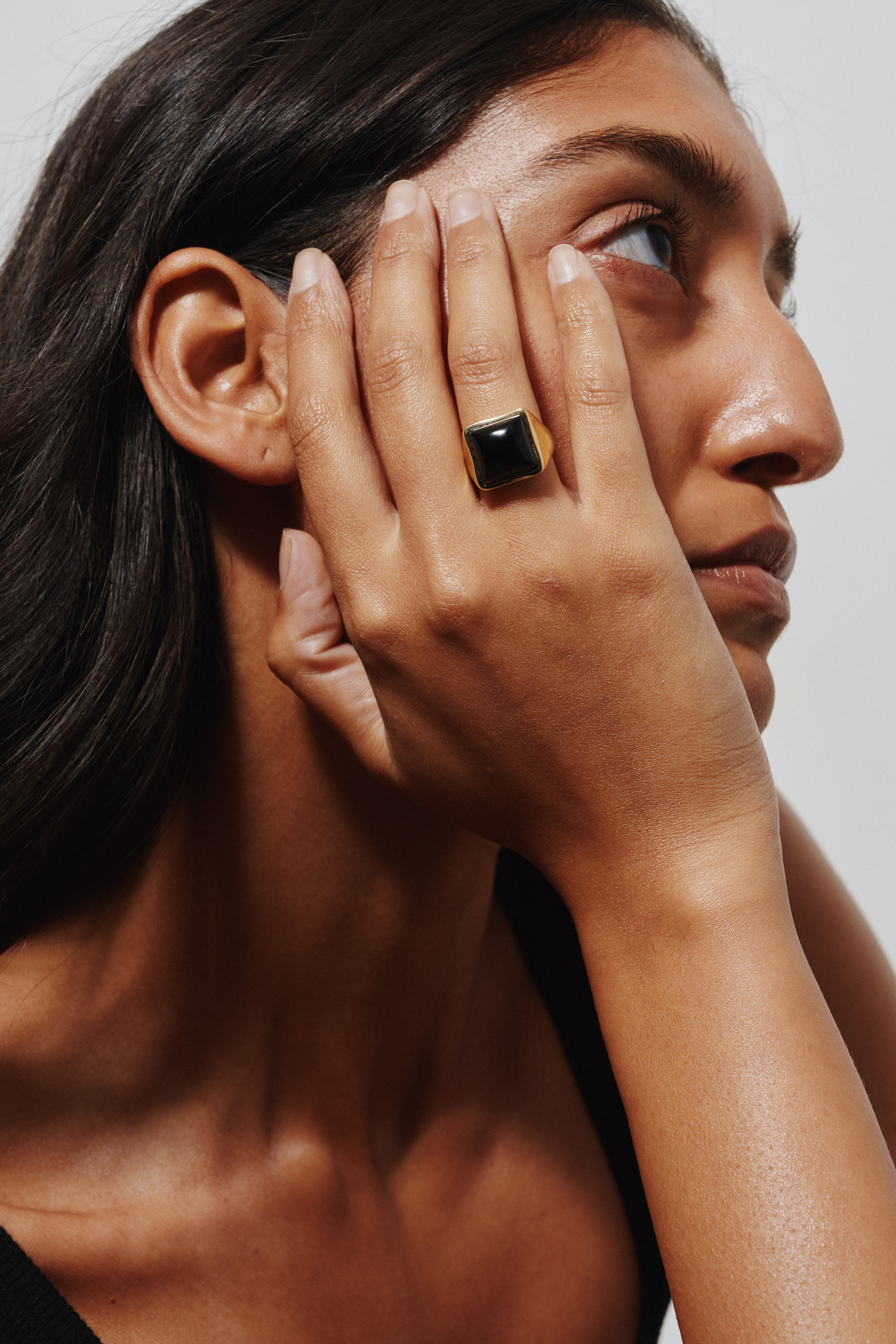 The Luques Square Signet Ring in Onyx