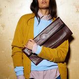 The Welt Pocket Cashmere Cardigan in Gold