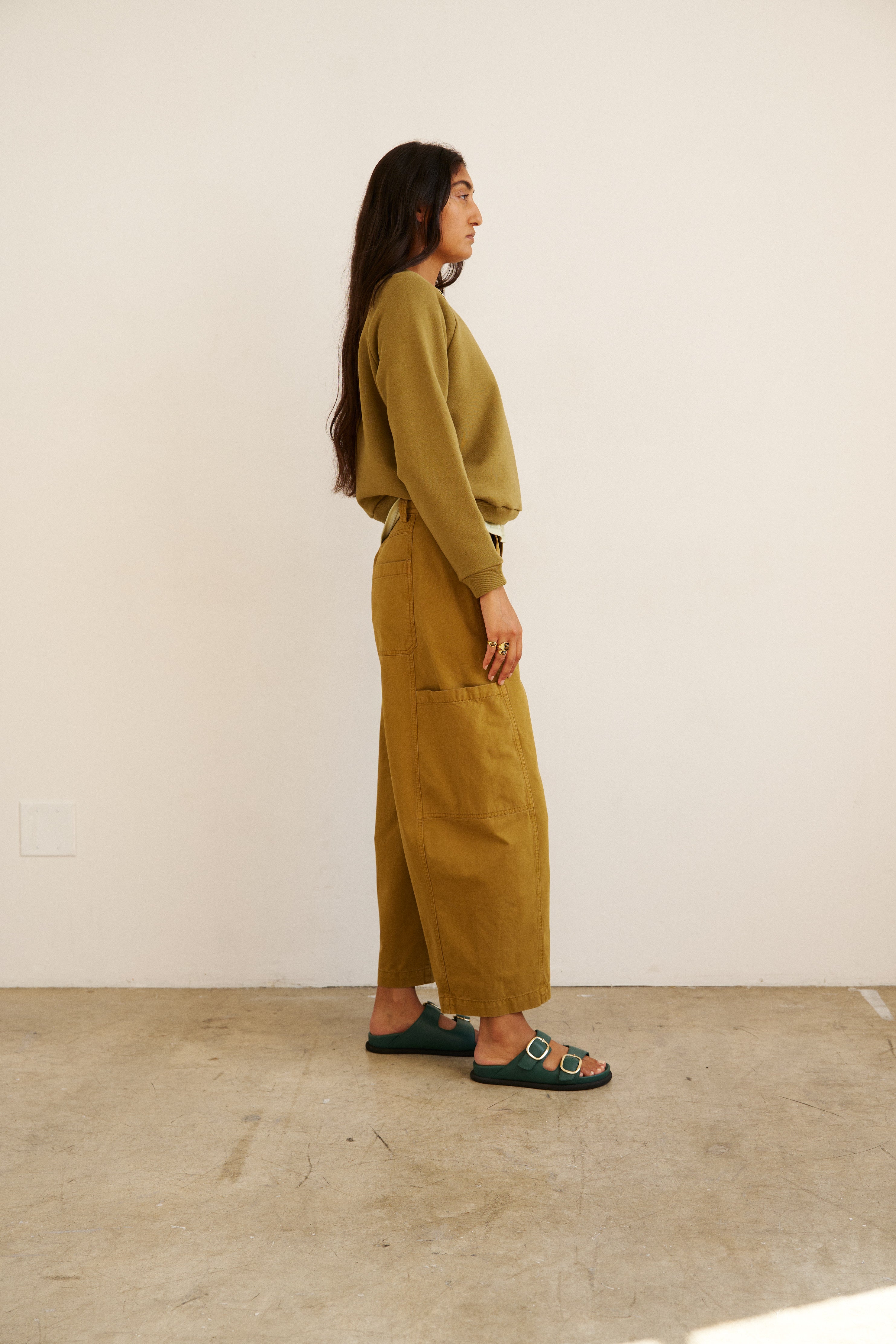 The Baggy Painter Crop in Avo