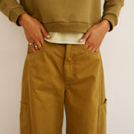 The Baggy Painter Crop in Avo