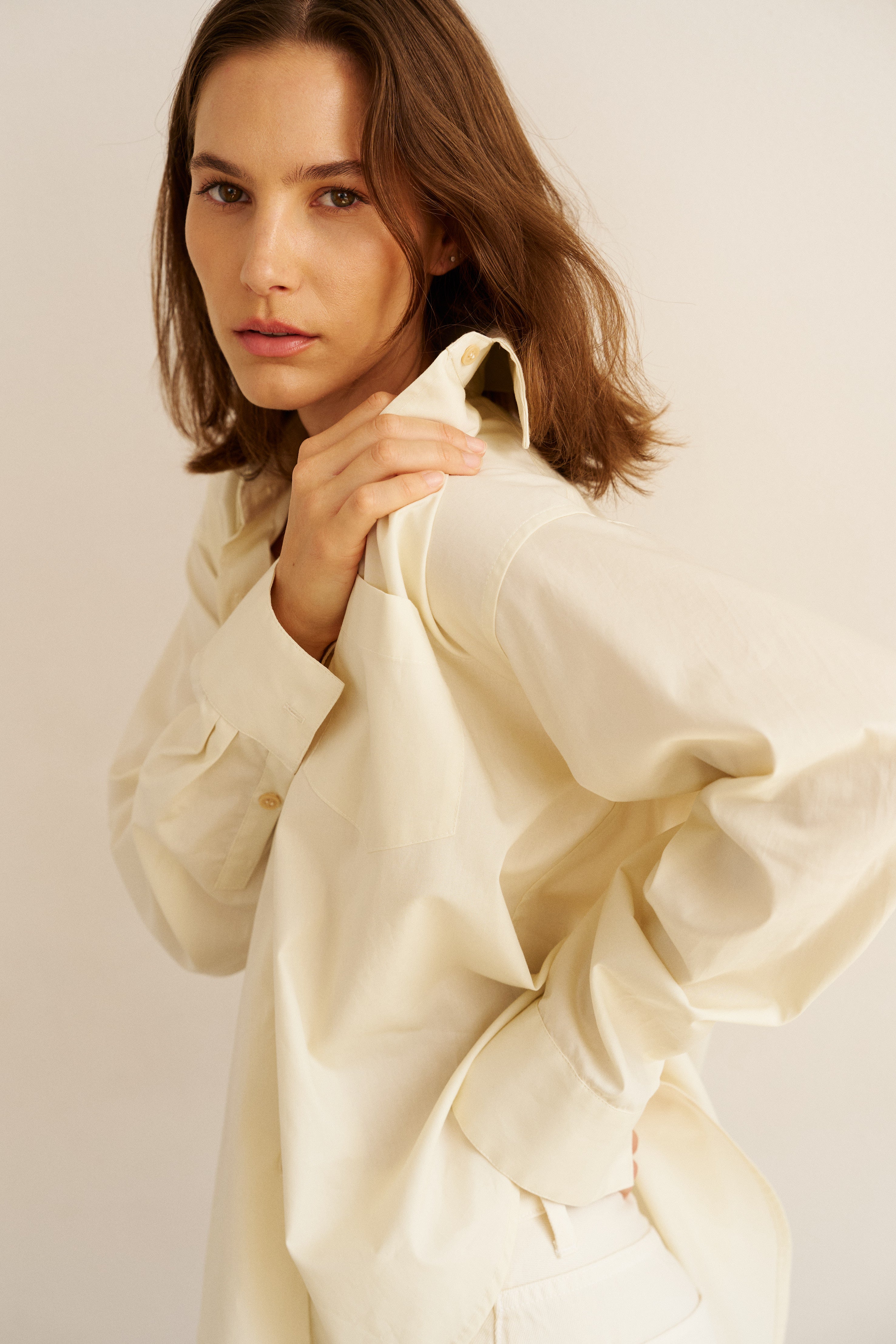 The Weekend Shirt in Ecru