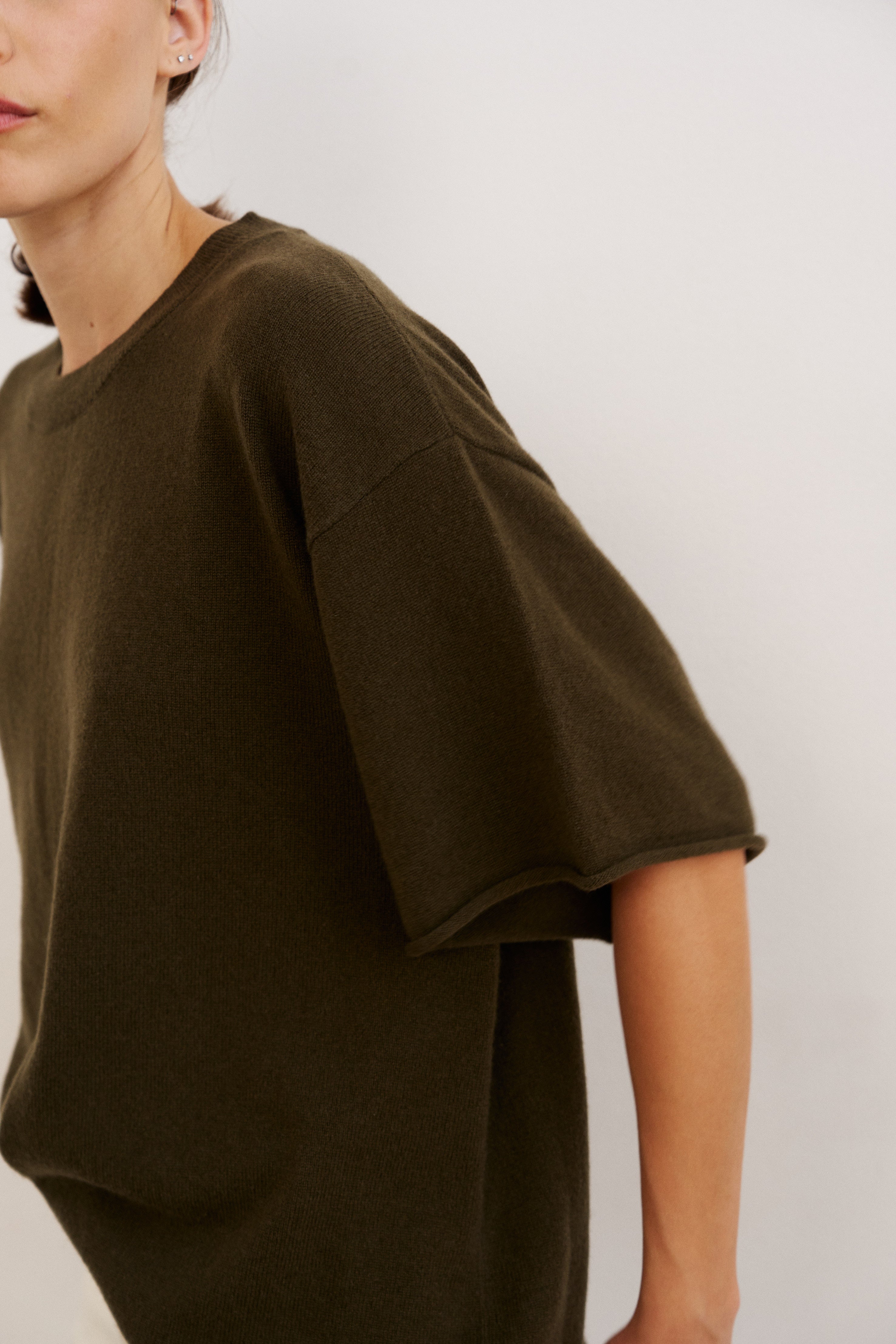 The Cashmere Tee in Loden